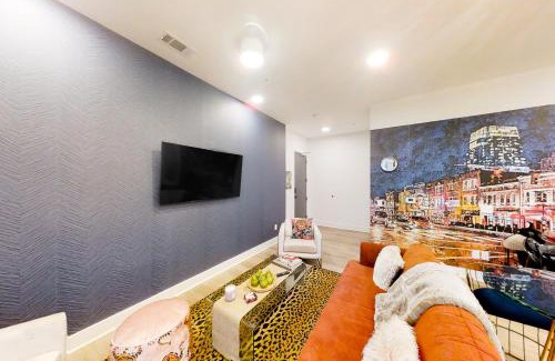 East Nashville Apartment | Tiger Lily