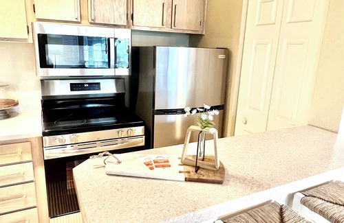 Auburn Condo | Tiger Tails and Toomer's Trails, 2 Bedroom, CLOSE TO CAMPUS! WAR EAGLE!