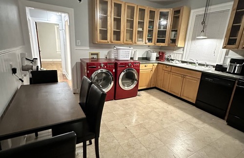 Beauregard Town Historic District House | TigerTown Retreat. Downtown Baton Rouge and 5 minutes to LSU.