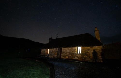 Sleat House | Tigh Lachie, Mary's Thatched Cottages, Elgol, Isle of Skye