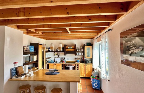 Ballinskelligs Cottage | Tigh Mhic Churtain - Holiday Home in Gorgeous Ballinskelligs
