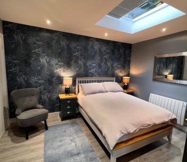 Sandhead Hotel | Tigh-Na-Mara Hotel