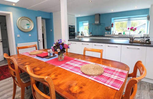 Grandtully House | TIGH NA RATHAID, family friendly, with open fire in Aberfeldy