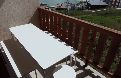 Tignes le Lac Apartment | TIGNES LE LAC: T5, lovely, welcoming, bright totally, south-west, on ski, magnificent view on the lake of Tignes and the Grande Motte