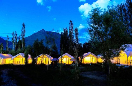 Hundur RV Rental | TIH AlpenGlow Camp - Nubra
