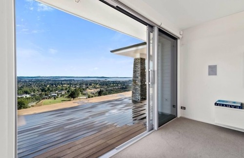 Rotorua House | Tihi Retreat - Rotorua