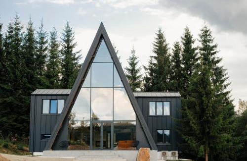 Piatra Fantanele Ski Chalet | Tihuta Chalet