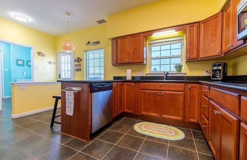 Terramar Beach House | Tiki Oasis: Bay Views/Boat Slip/Kayaks! Sleeps 17