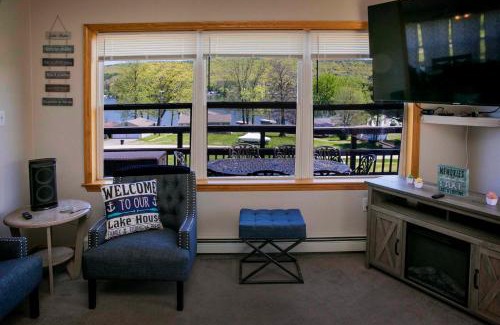 Hammondsport House | Tiki on the Lake