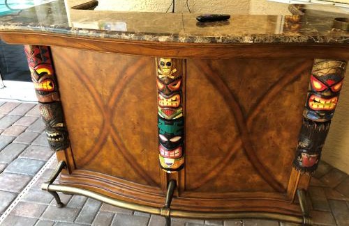 Bonita Springs House | Tiki Paradise House & pool - 10 min to Beach!
