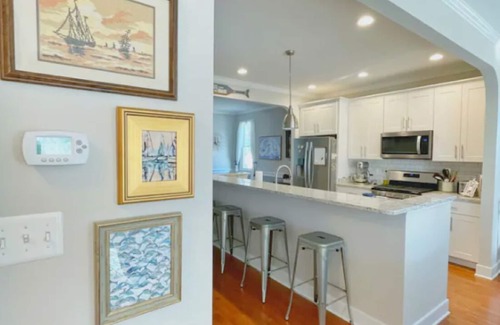 Colonial Beach House | Tiki Time at River Point Cottage - Steps to the Beach, Dog Friendly