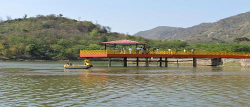 Kalka Hotel | Tikkar Taal Tourist Resorts