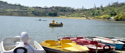 Kalka Hotel | Tikkar Taal Tourist Resorts