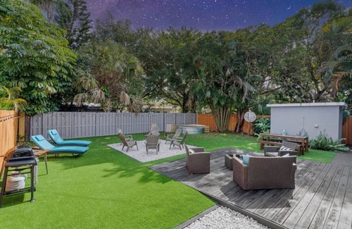 Lake Ridge Apartment | Tilah Stays | 10 min to beach & nightlife