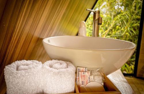 Los Angeles Hotel | Tilawa La Fortuna Glamping