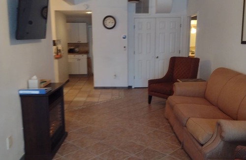Cottonwood House | Tile House