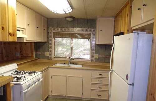 Wofford Heights House | Tillie Creekside Oasis with Exclusive Discounts!
