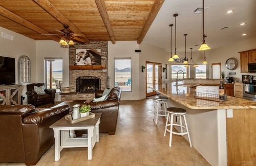 Elgin House | Tilted Horse Ranch in the heart of wine country