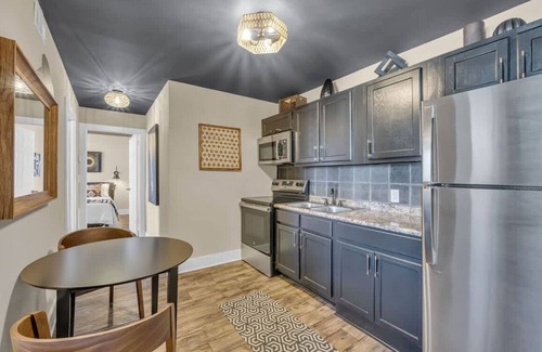 Hope Gardens Apartment | Tim McGraw Themed Apartment!
