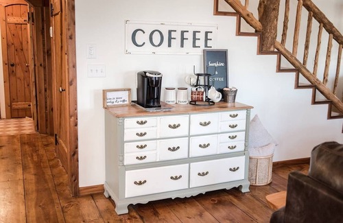 Pittsburg Cabin | Timber Cove Cabin - a relaxing lakeside retreat