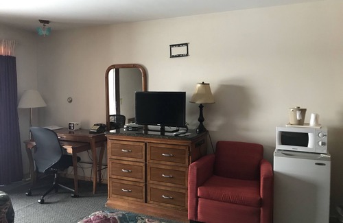 Phillips Hotel | Timber Inn Motel