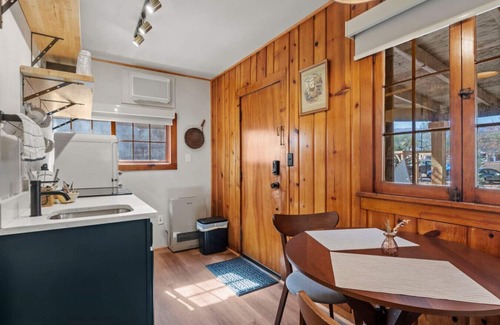 Colorado Springs Cabin | Timber Lodge Cabin #13