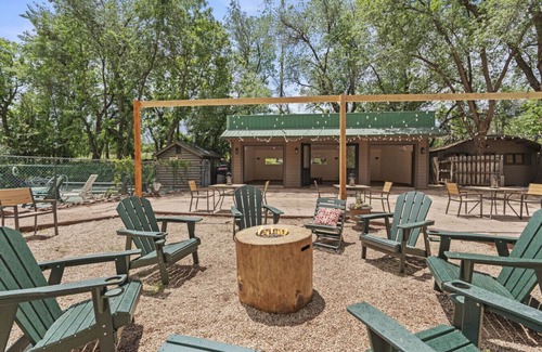 Colorado Springs Cabin | Timber Lodge Cabin #16