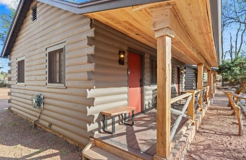 Colorado Springs Cabin | Timber Lodge Cabin #28