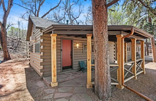 Colorado Springs Cabin | Timber Lodge Cabin #8
