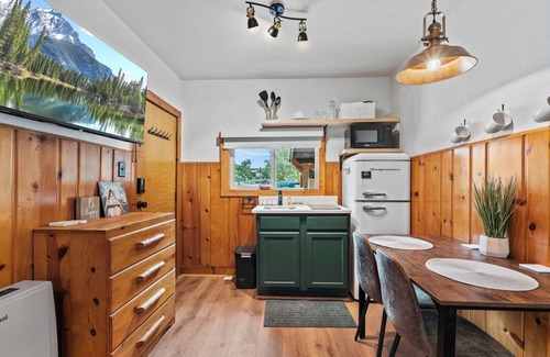 Colorado Springs Cabin | Timber Lodge Cabin 5