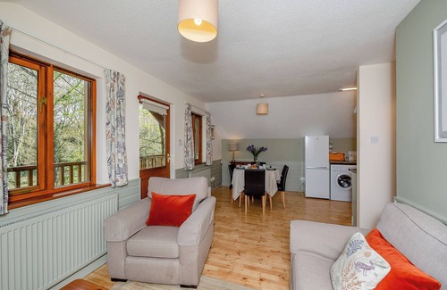 Westleigh Ski Chalet | Timber lodge set by the lake with one double and one twin.