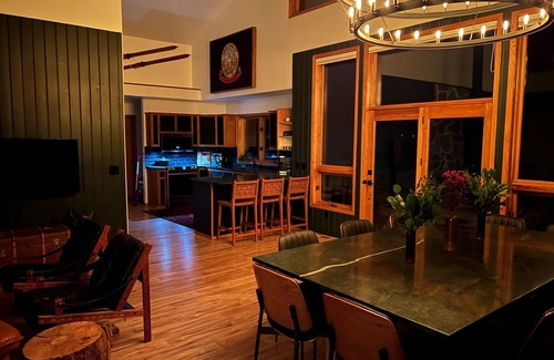 New Meadows Cabin | Timber + Love Chalet