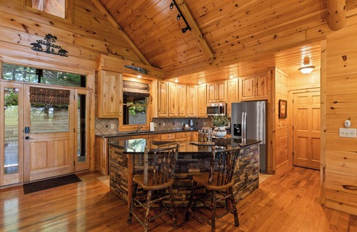 Morganton Cabin | Timber Ridge Sunset Lodge - 3BR 2 Bath Cabin with amazing sunset views!