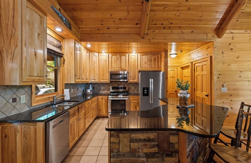 Morganton Cabin | Timber Ridge Sunset Lodge - 3BR 2 Bath Cabin with amazing sunset views!
