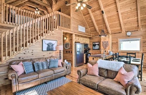 Seneca House | Timber Trail Estate: Stunning Views + Waterfront