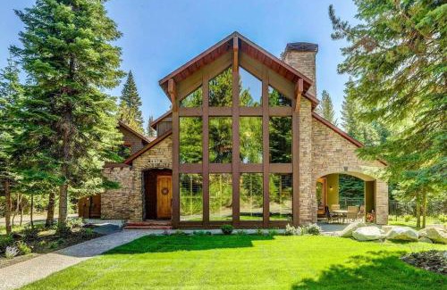 McCall Ski Chalet | Timbercrest