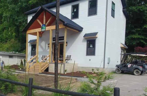 Greeneville Cabin | Timberfell Resort