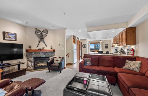 Sun Peaks House | Timberline 24: Charming 2BDRM, 3 Storey Townhome w/Private Hot Tub
