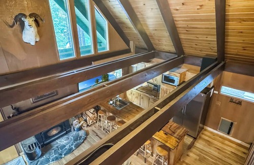Government Camp House | Timberline Family Cabin for 12! 2min to Shuttle
