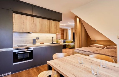 Pec pod Snezkou Apartment | Timberline Peak Duplex & Bath by Interhome