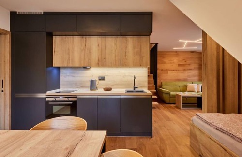 Pec pod Snezkou Apartment | Timberline Peak Duplex & Bath by Interhome