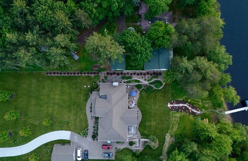 Chippewa Falls House | Timberline Sunset is the perfect family retreat for 18 guests