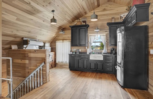 Grapetown Bed & Breakfast | TimberRose B&B