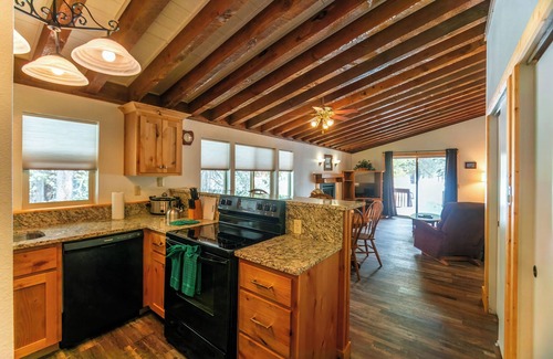 Island Park Apartment | Timbers at Island Park Village Resort