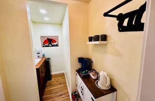 North Fork Apartment | Timberview Suite-Hot Tub-Forest Views-Sleeps 2