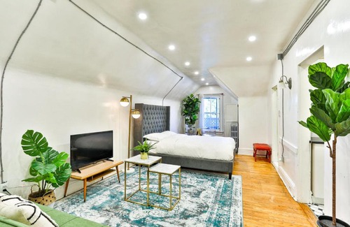 Parkdale Hotel | Time Capsule - Value Inn