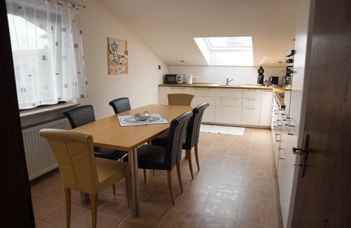 Bad Mingolsheim Apartment | Time out 1/spacious vacation apartment in Bad Schönborn