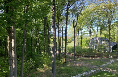 Suttons Bay Apartment | Time to rest and enjoy nature