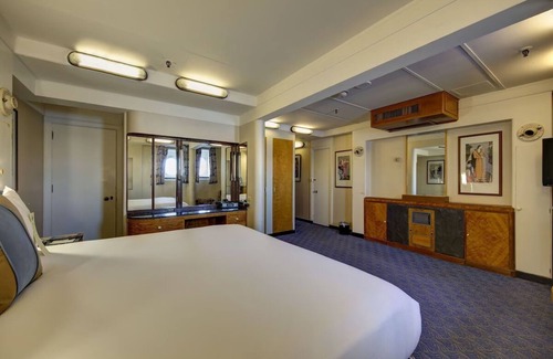 Harbor Hotel | Time-Traveler’s Delight! Family-friendly Unit Near Promenade, Long Beach