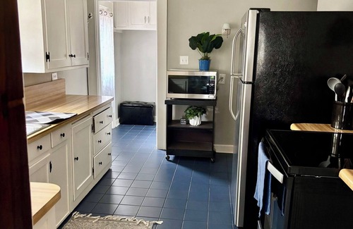 Bedford House | Timeless 3 bedroom retreat in charming Bedford